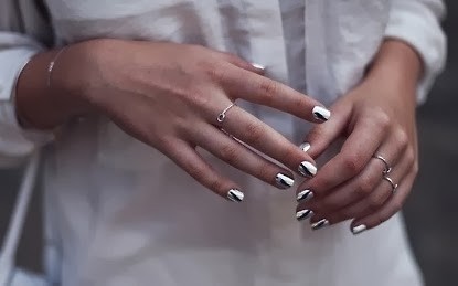 una-nail-art-silver-metallizzato