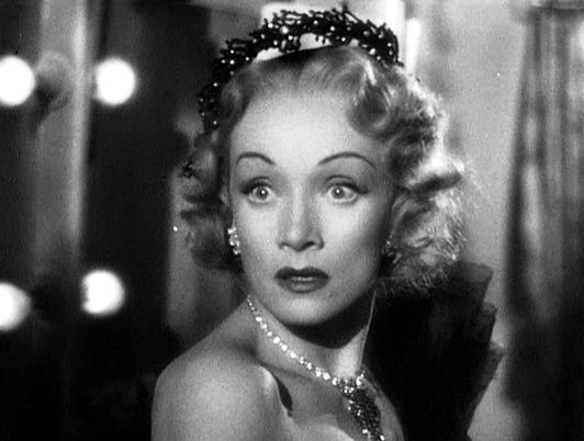 Marlene DietrichMarlene Dietrich