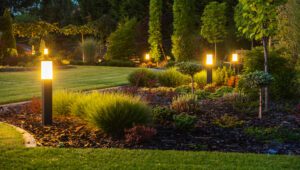 Illuminare il giardino con luci LED: suggerimenti e ispirazioni